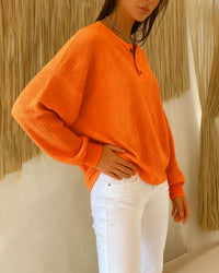 BLYTHE | CLASSIC LONG-SLEEVE SWEATSHIRT