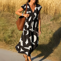 FRANCESCAH | RELAXED V-NECK MAXI DRESS